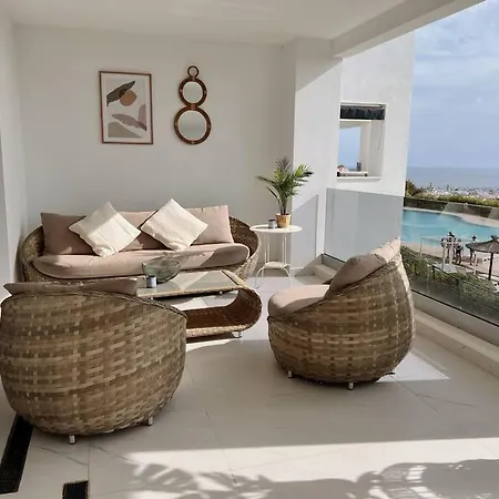 Hills Luxury 3 Bed